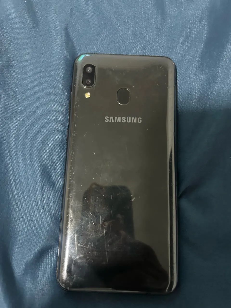 Samsung A20 - Foto 3