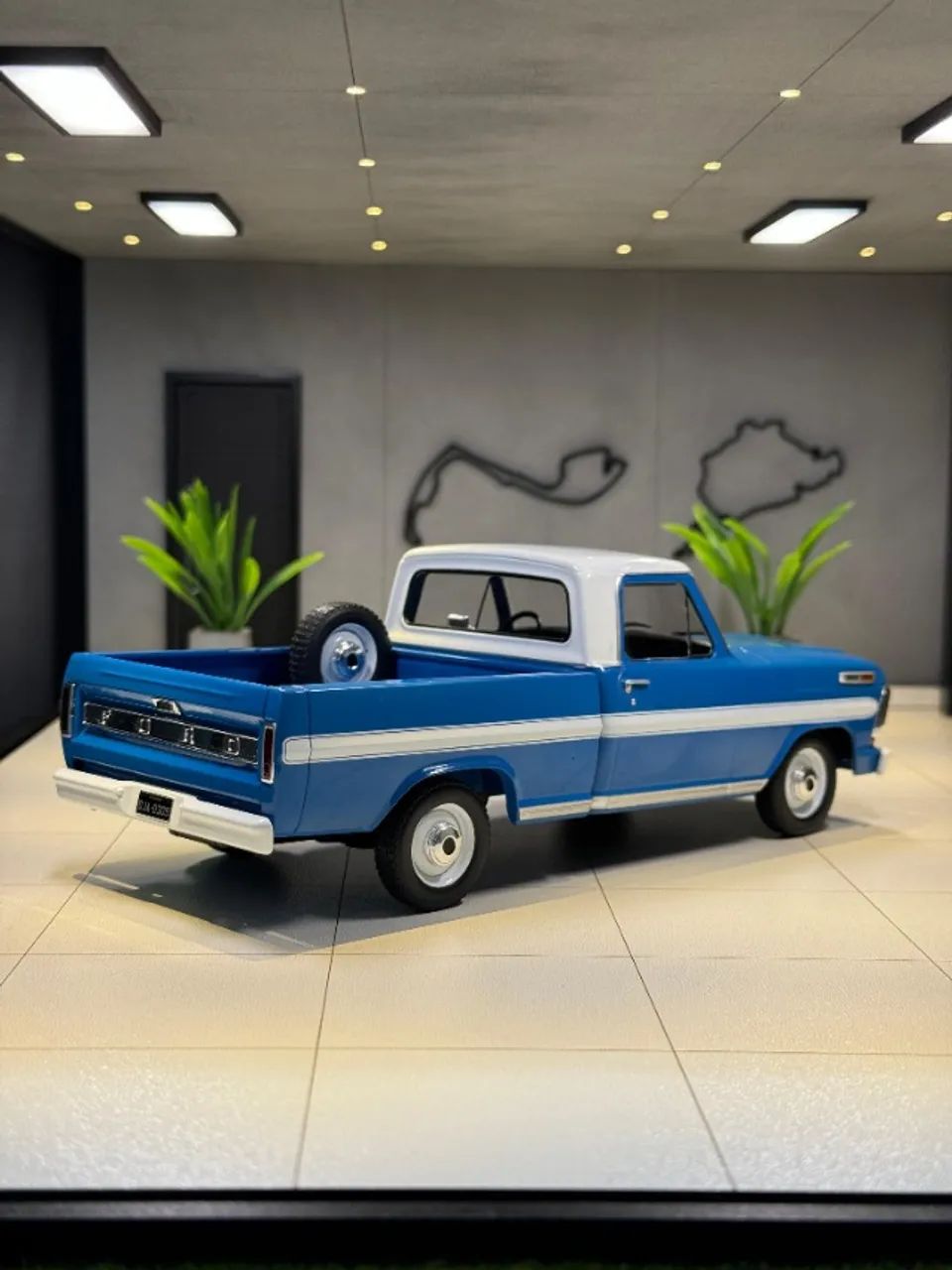 Miniatura F100 1/24  - Foto 3