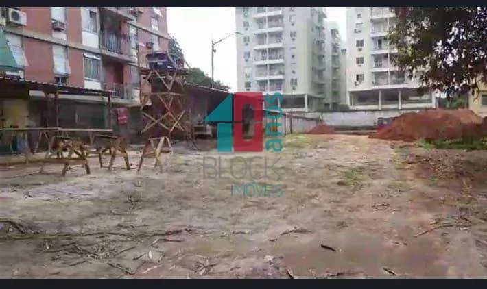Praça Seca | Terreno