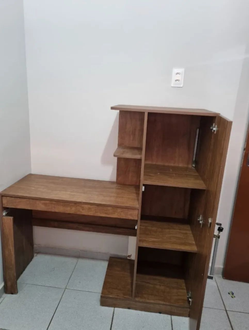 Escrivaninha/mesa de estudos e computador - Foto 2