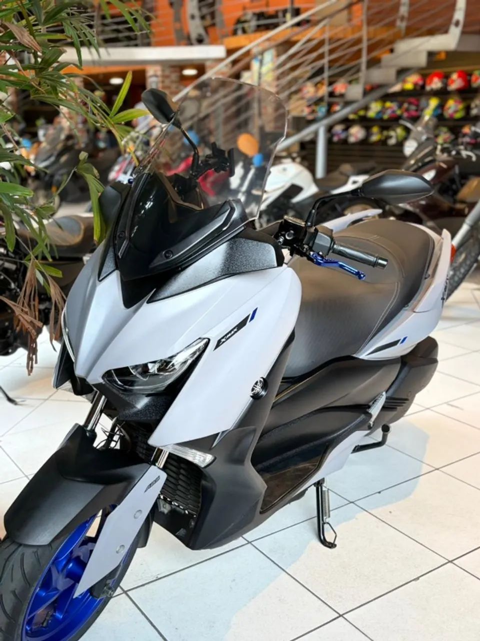 YAMAHA XMAX 250