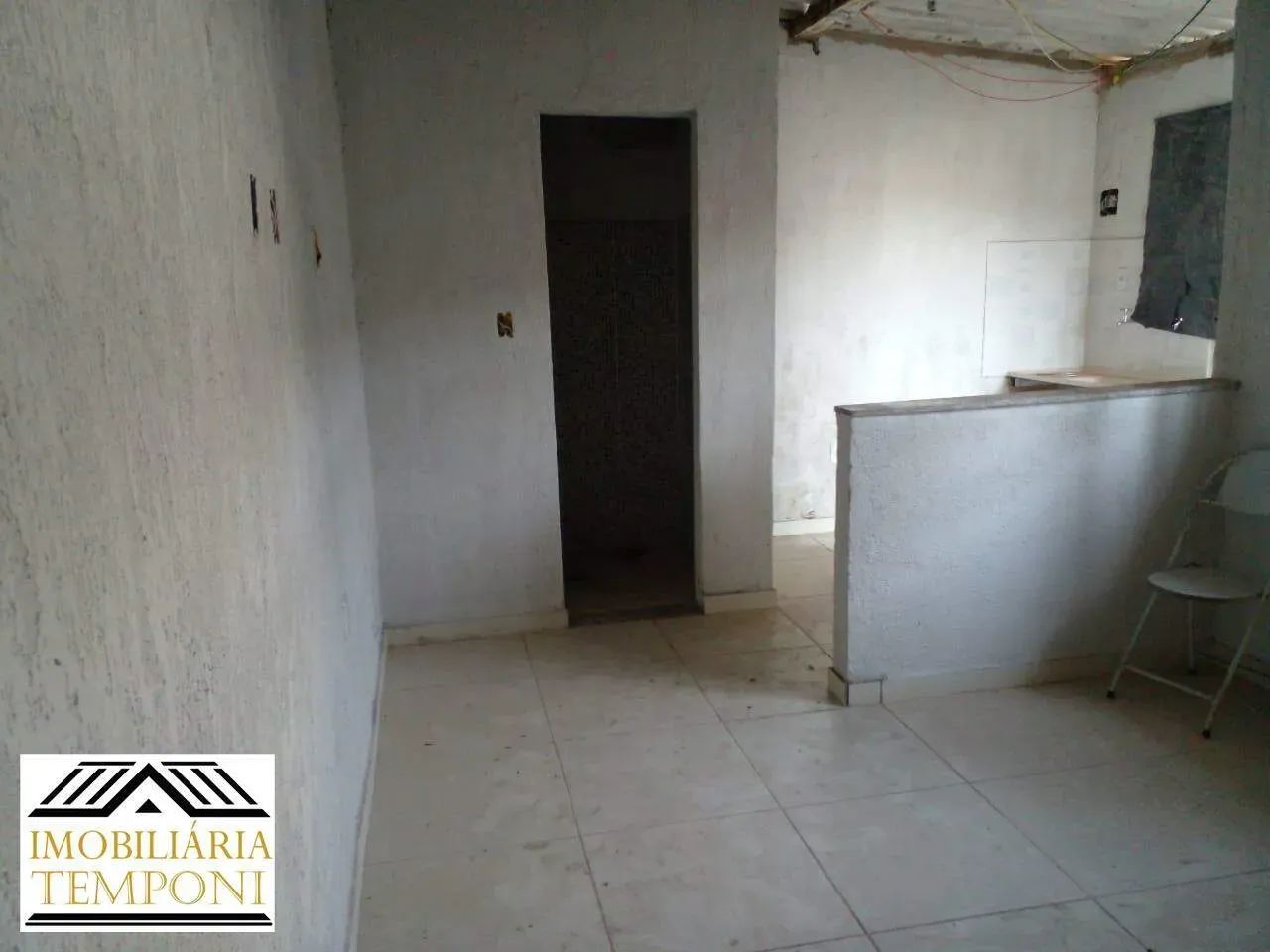 LOJA COM 3 BARRACÕES DE UM QUARTO NO FUNDO - Foto 2