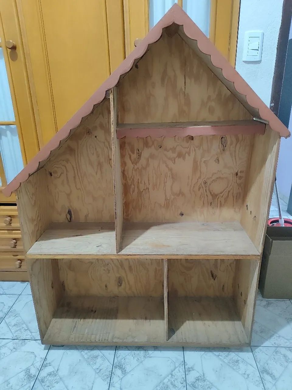 House-shaped shelf64962682606979120