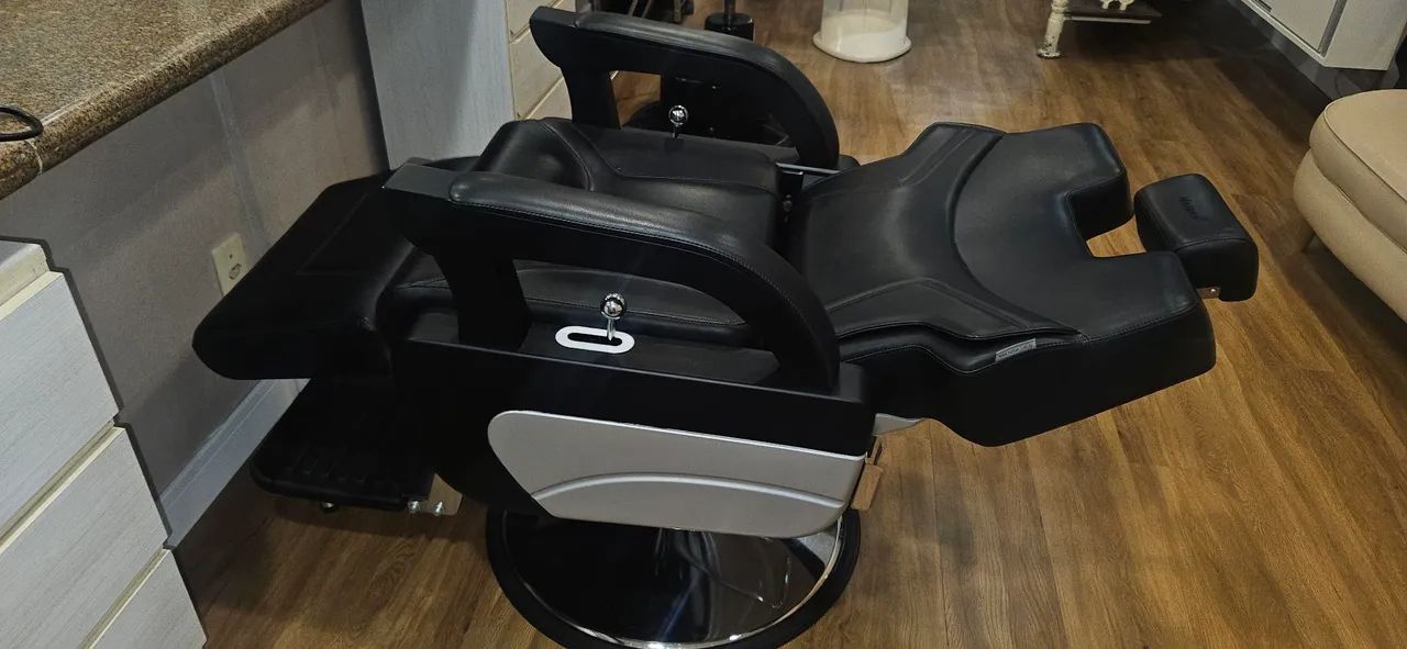 Cadeira de barbeiro Haisan Egito com massagem - Foto 4