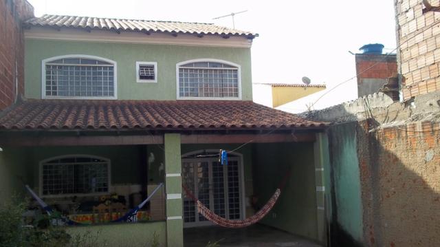 Oportunidade! Casa 02 quartos, bancada em granito, armários, varanda e garagem! - Foto 3