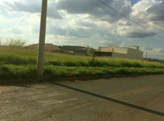Av. Moinho dos Ventos de esquina