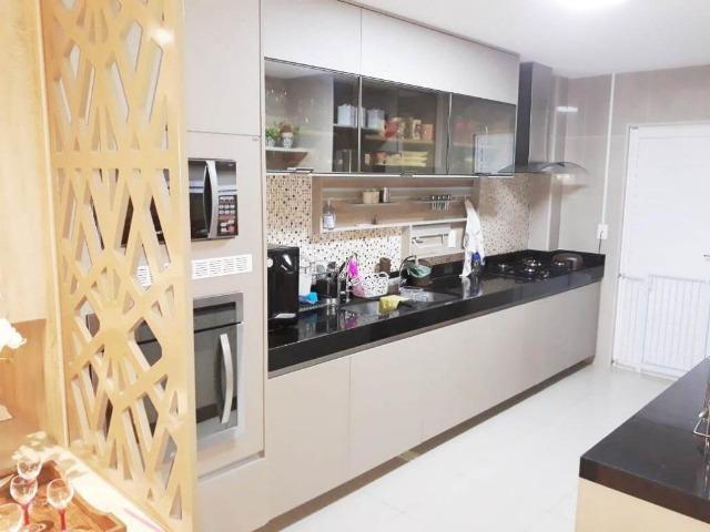 CA1723 Condomínio Marbela, casa duplex, 4 suítes, semi mobiliada, área de lazer completa - Foto 6