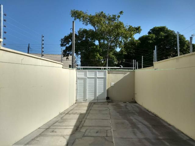 Casa com móveis planejados 3 suítes 4 vagas - Foto 3