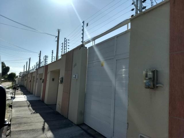 Casa com móveis planejados 3 suítes 4 vagas - Foto 5