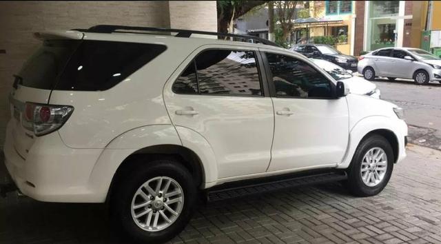 Toyota Hilux SW4 - Foto 2