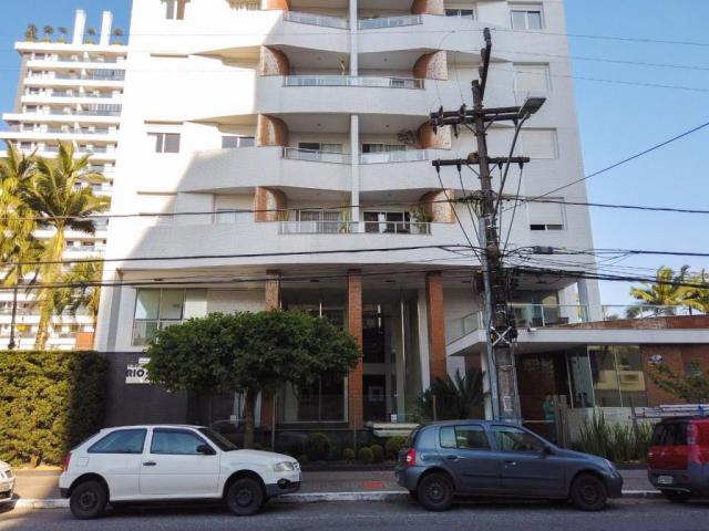 Apartamento à venda com 3 dormitórios em Centro, Joinville cod:V10132