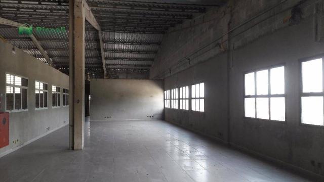 Galpão comercial para locação, chácaras do pinheirinho, embu das artes.