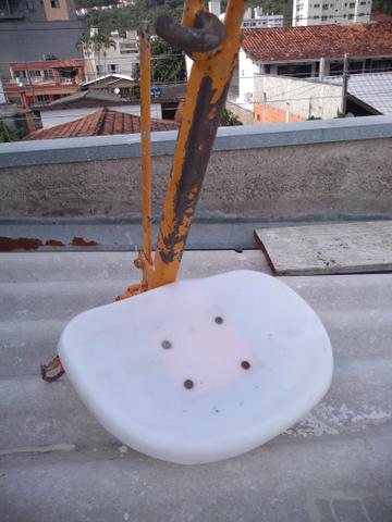 Cadeirinha de pintura predial mais 2 trava quedas R$400,00