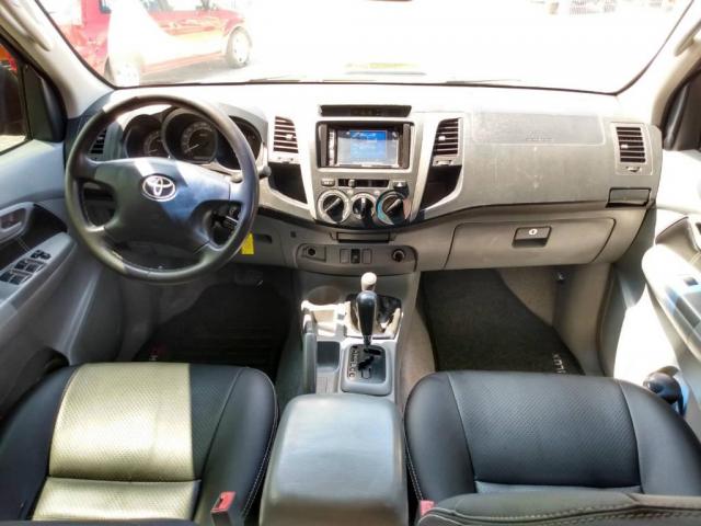 Toyota Hilux 4x4 - Foto 6
