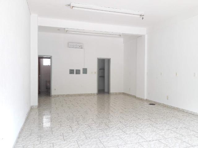 Aluga-se Loja 65m² livre condomínio e iptu 1750,00 Dir.proprietário Cristo Redentor - Foto 2