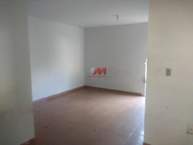 Casa 3 quartos sendo uma suíte - cristo rei - Foto 6