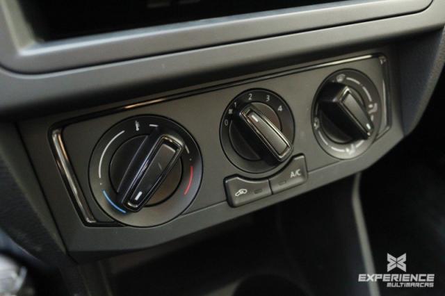 VOLKSWAGEN VOYAGE 1.6 MSI TOTALFLEX 4P MANUAL - Foto 5
