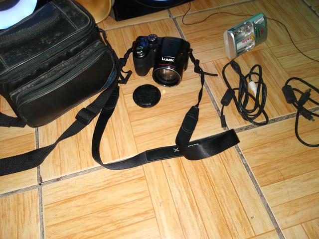 Estou vendendo uma máquina fotográfica da marca "lumix" - Foto 3