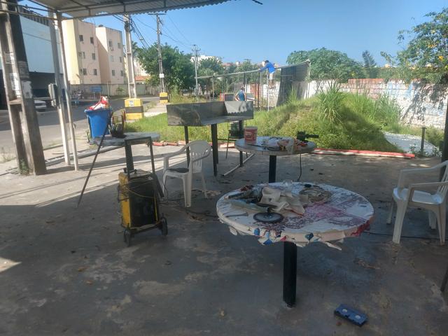 Vendo mesas fixas e churrasqueira com espetos - Foto 6