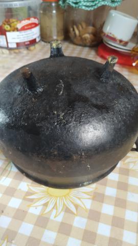 Panela de ferro antiga