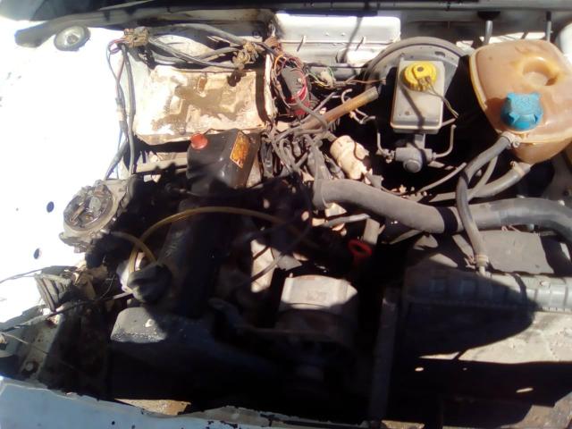 Troco em carro fechado! Saveiro 93 aceito propostas - Foto 3