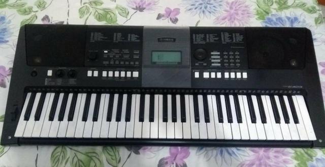 Teclado Yamaha Psr - 423 - Foto 2