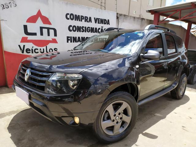 Duster automática impecável