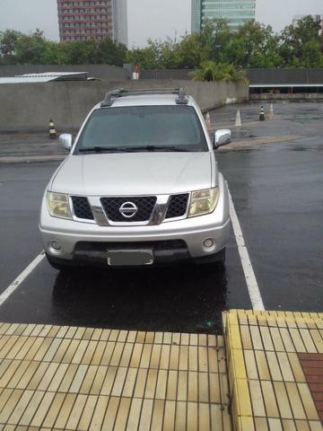 Nissan Frontier ano 2009/2010 automática, diesel, 4x4