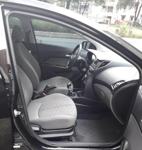 Hyundai HB20S 1.6 Comf Ano: 2017 - Foto 8