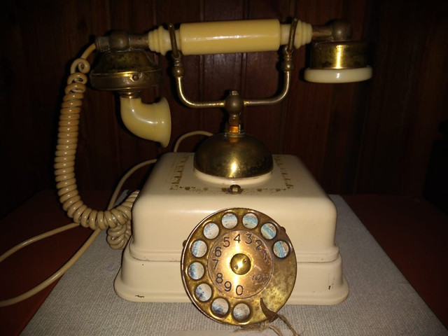 Relíquia !!! Telefone anos 60 funcionando !!!
