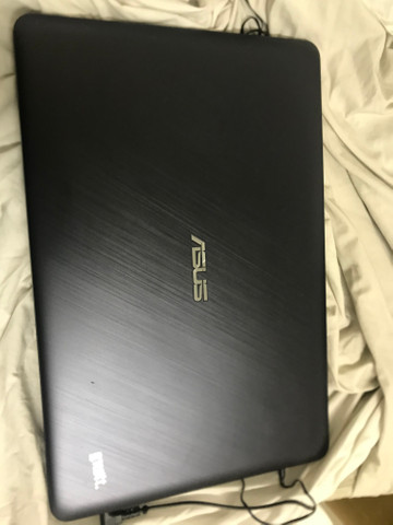 Vendo notebook Asus semi novo - Foto 2