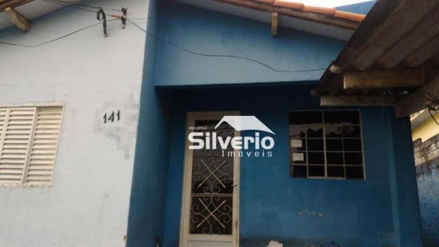 Casa com 3 dormitórios para alugar, 110 m² por R$ 900,00/mês - Vila São Bento - São José d