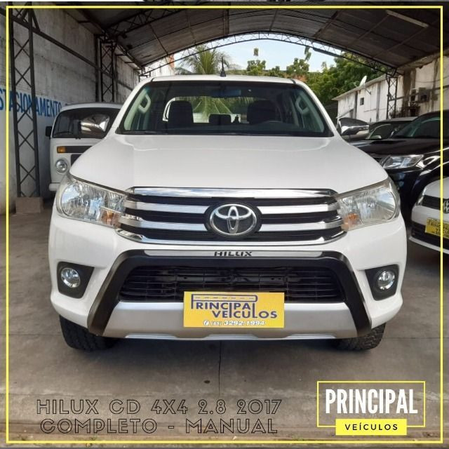 Toyota Hilux Cd 4x4 2.8 2017 Completo - Manual - Foto 2