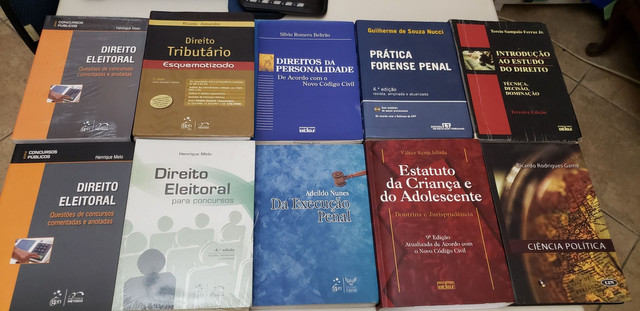 Livro de Direito - Foto 3