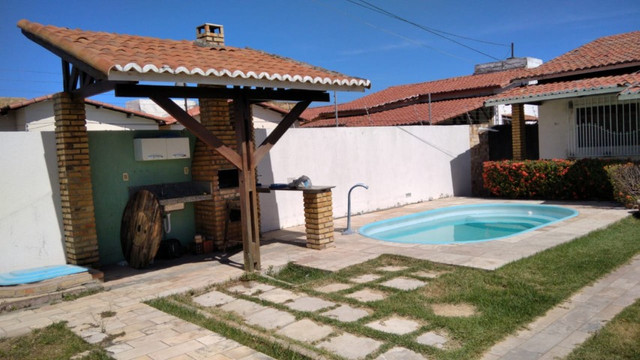 Aluga-se casa no alto com 3/4 com piscina - Foto 5