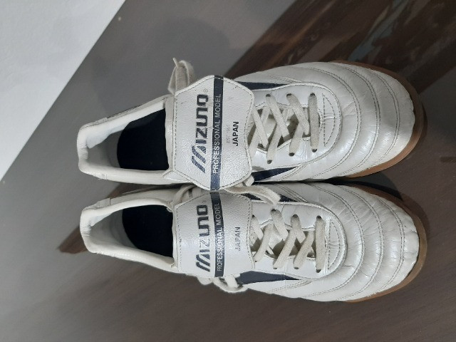 tenis futsal profissional mizuno