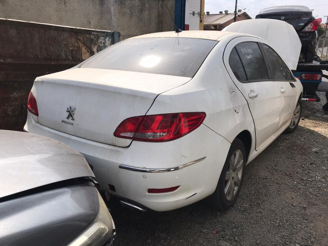 Sucata Peugeot 408 2.0 2011/2012, para retirada de peças