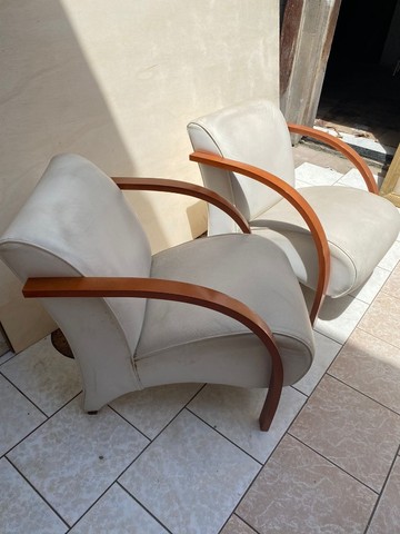 Par de Poltronas em Couro Sintético - Foto 2