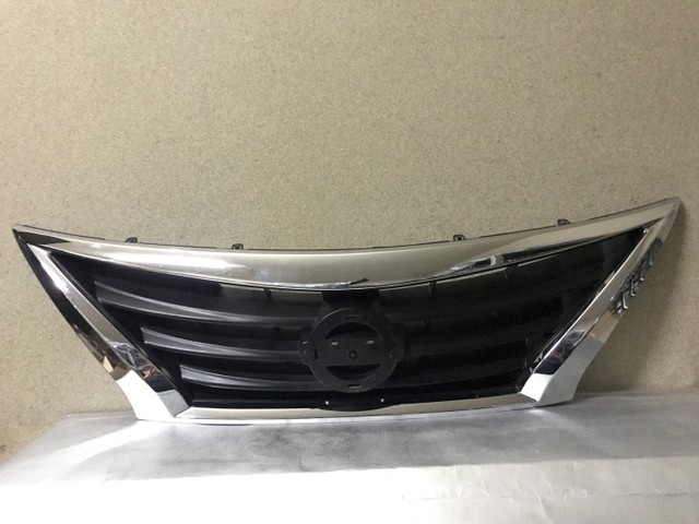 Grade Nissan Versa  - Foto 5
