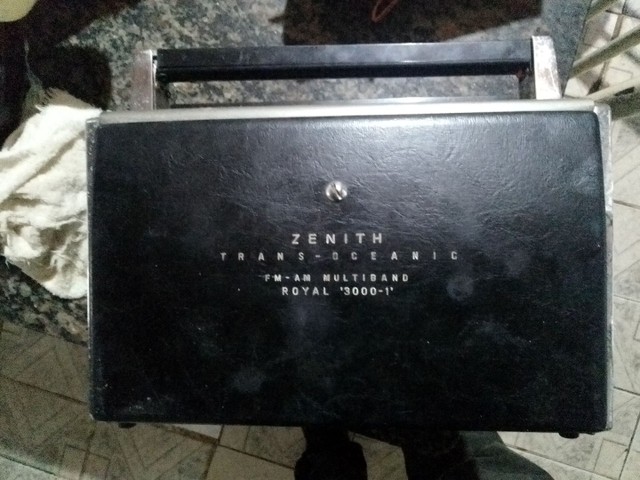 Rádio Zenith transoceânico antigo funcionando. - Foto 2
