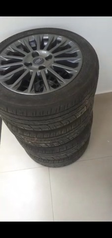 Rodas aro 16 seminovas (Ford) com pneus 