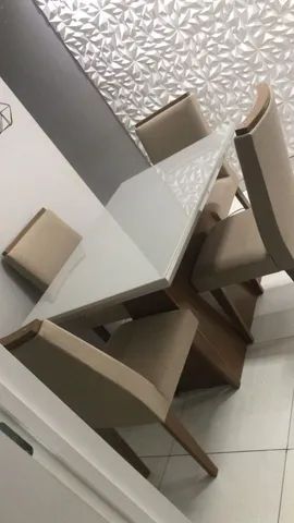 Mesa de Jantar 120x90 com 4 cadeiras Luna **nova na caixa**
