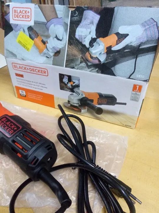 Lixadeira 650w Black Decker nova zero na caixa  - Foto 2