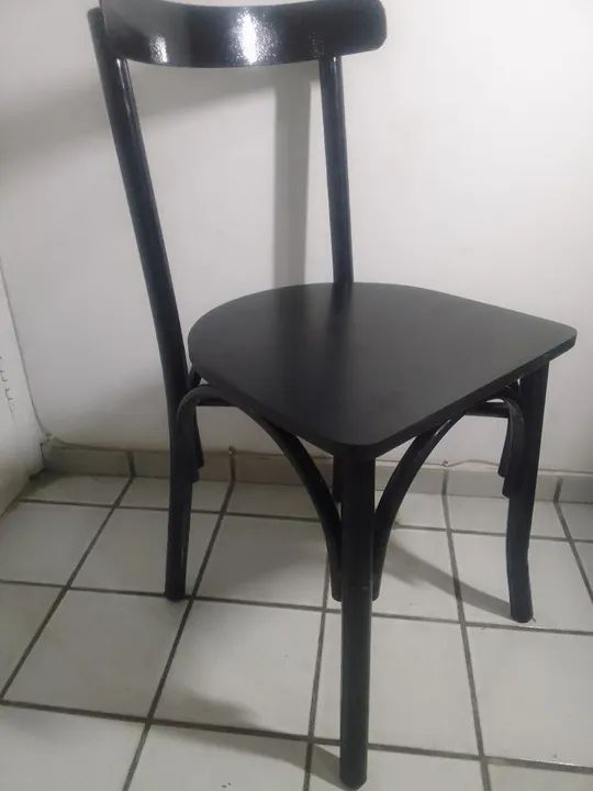 Cadeira  tubular Assento Madeira bem reforçada preta - Foto 5