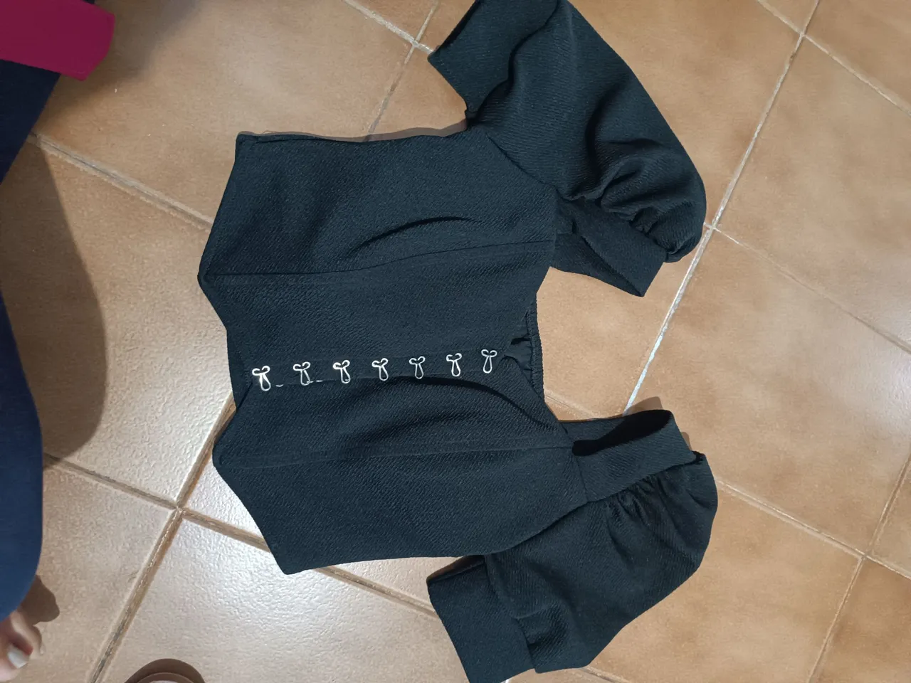 Cropped preto