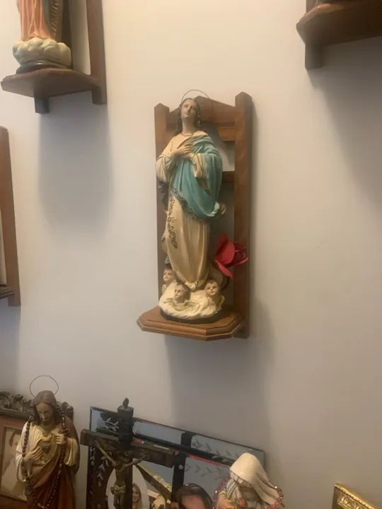 Diversas imagens em seus nichos em madeira . - Foto 2