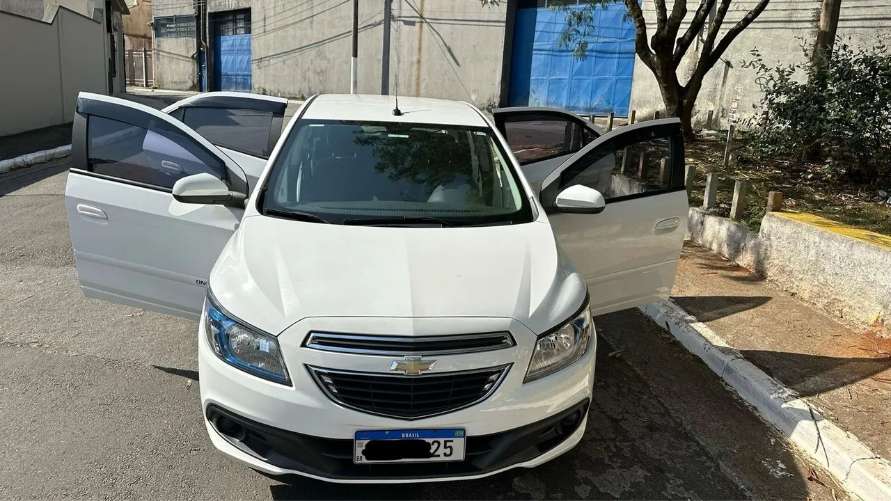 Chevrolet Onix HATCH LT 1.4 8V FlexPower 5p Mec., foto 6 de 15