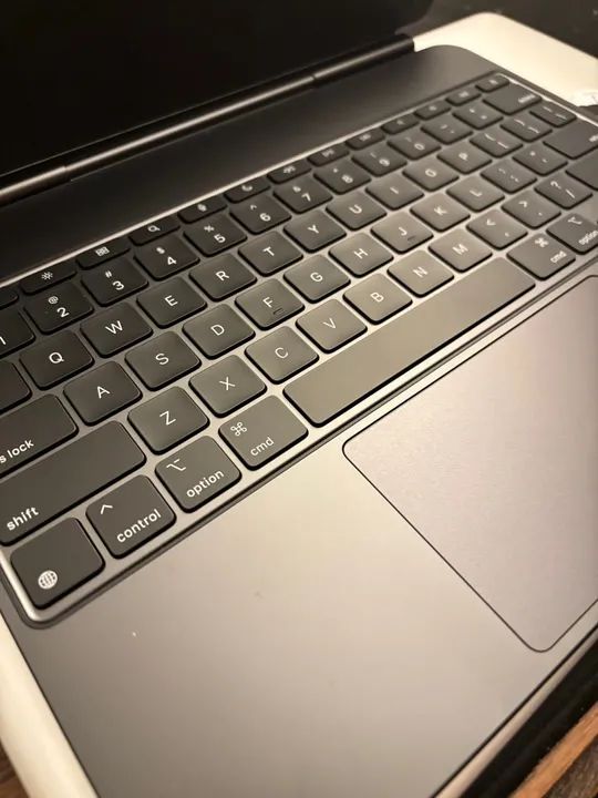 Apple Magic Keyboard compatível com Ipad Pro M4 - Foto 5