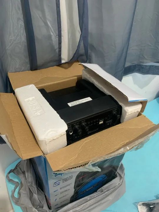 Caixa de Som Mondial Connect Party CM-200 Bluetooth 200W RMS