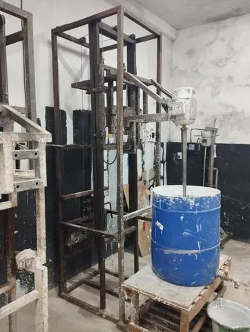 Vendo troco fábrica de tintas as máquinas em perfeito funcionamento - Foto 2